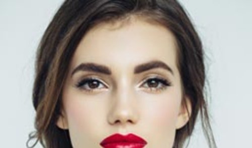 EU06831 - Hydra-pulp lipstick long-term moisturizing & lip-reshaping effect