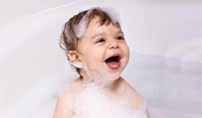 EU06957A - Shampooing transparent ultra-doux pour bebe